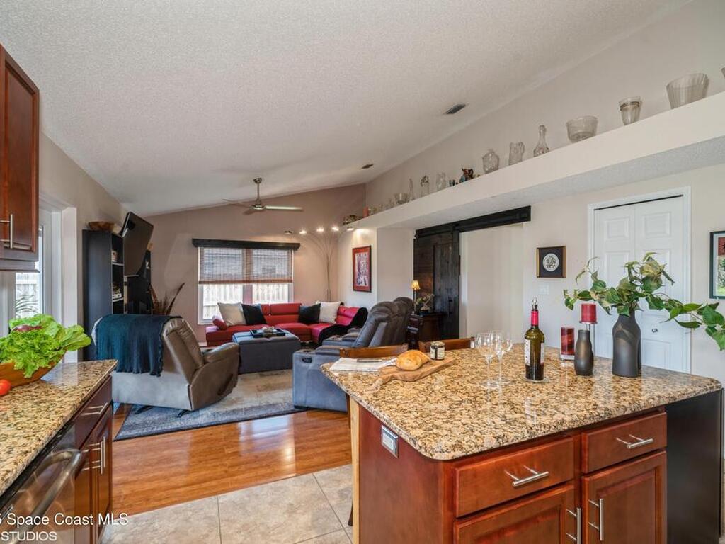 871 Quanah Street, Palm Bay, FL 32909