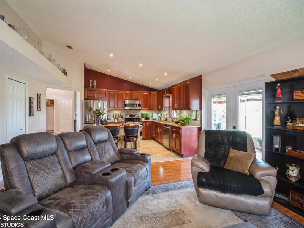 871 Quanah Street, Palm Bay, FL 32909