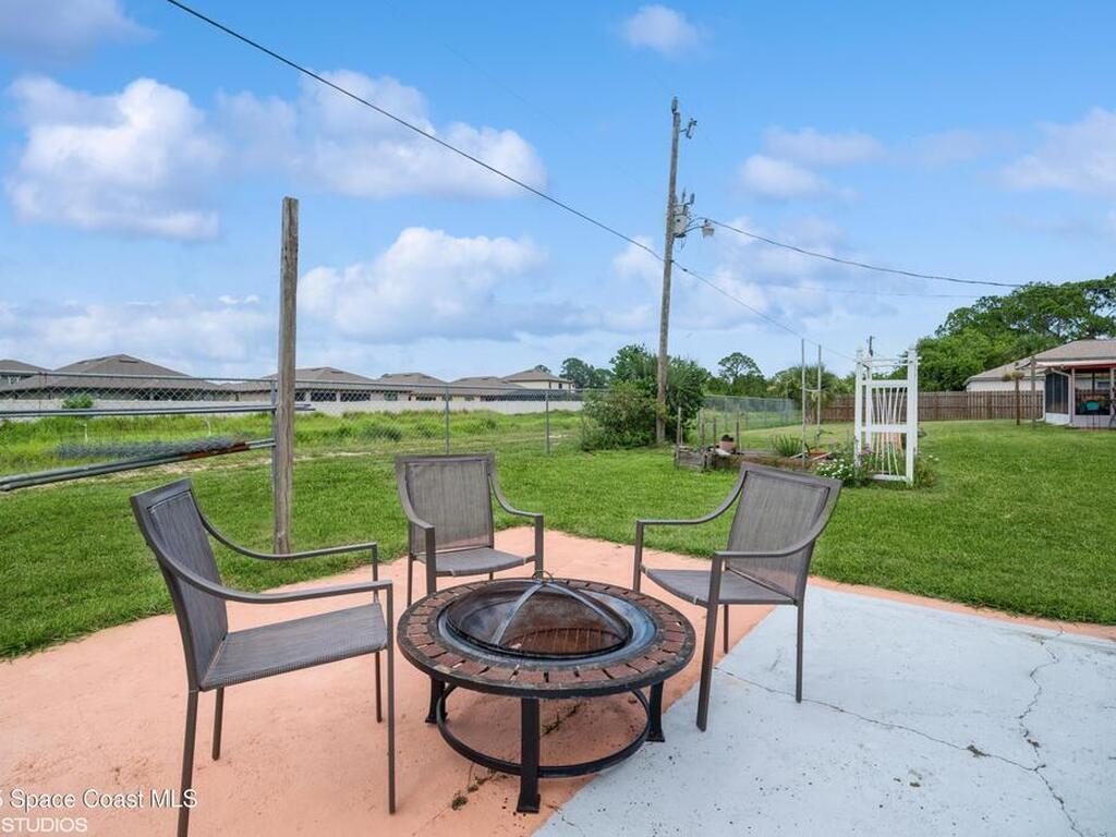 871 Quanah Street, Palm Bay, FL 32909