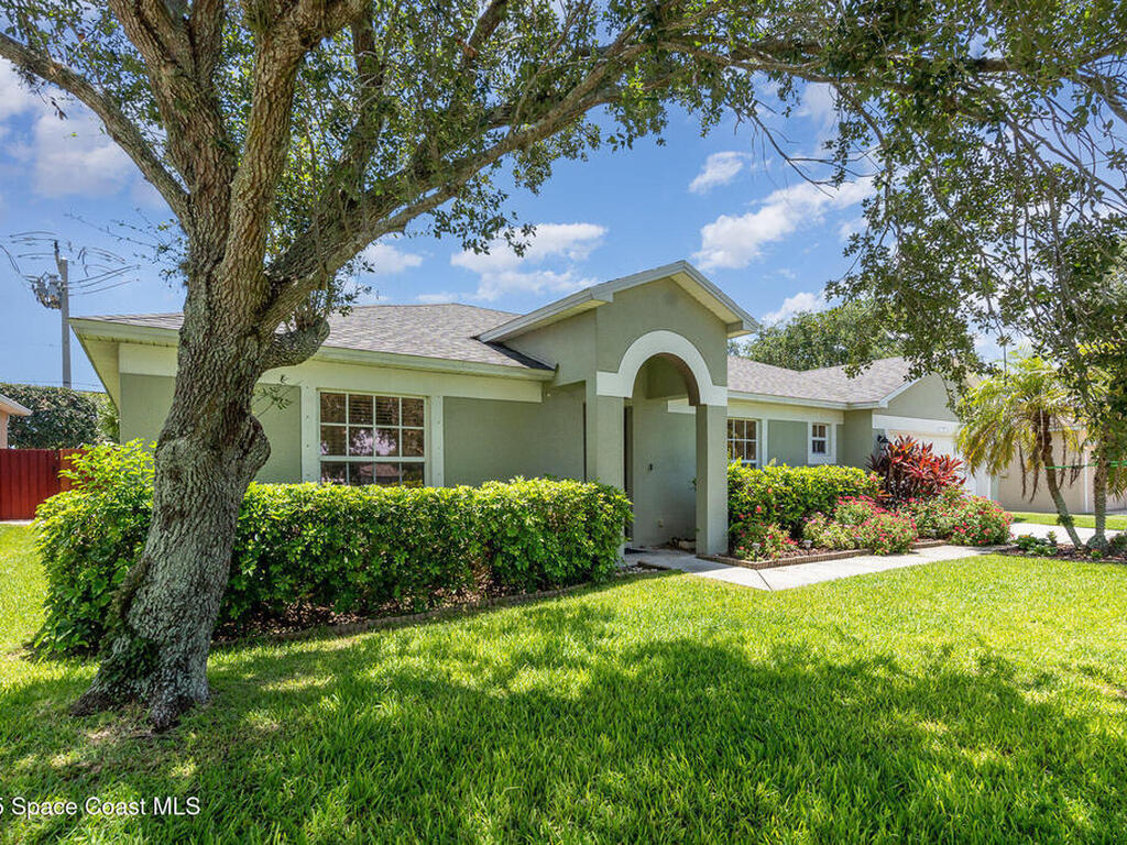713 Del Mar Circle, Melbourne, FL 32904