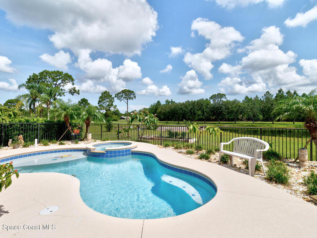 13280 81st Street, Fellsmere, FL 32948