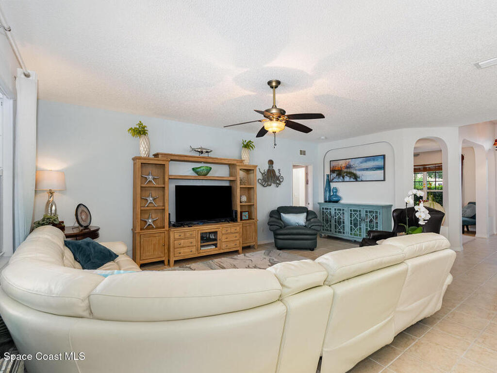 4185 Fenrose Circle, Melbourne, FL 32940