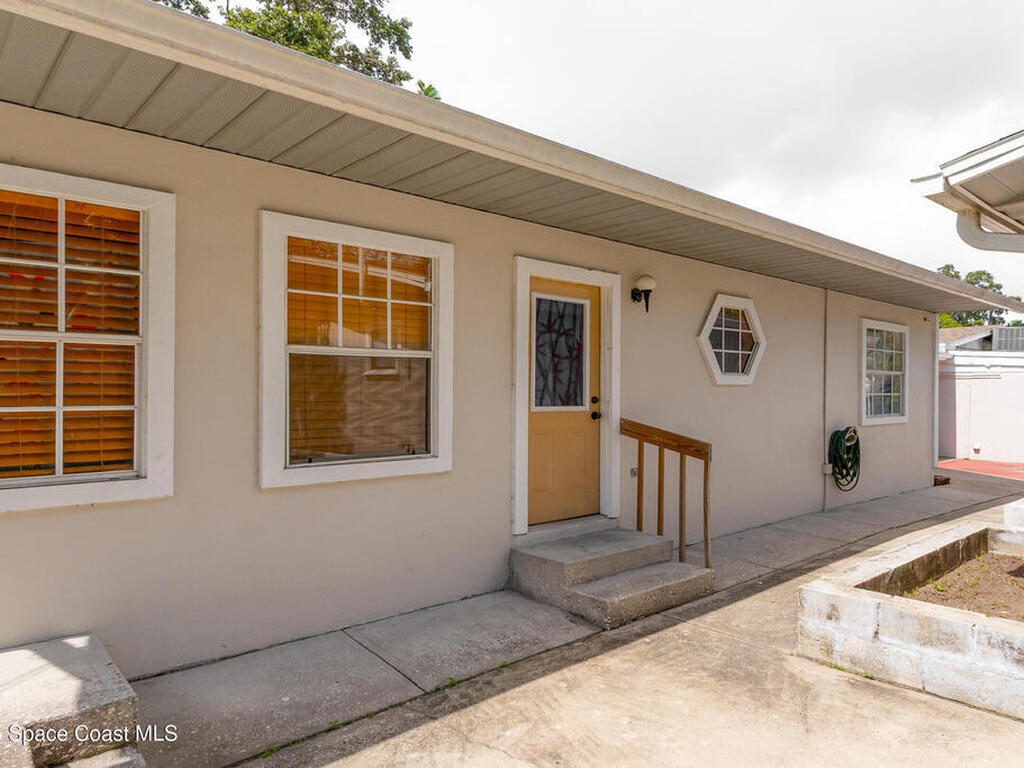 158 West Court, Melbourne, FL 32904