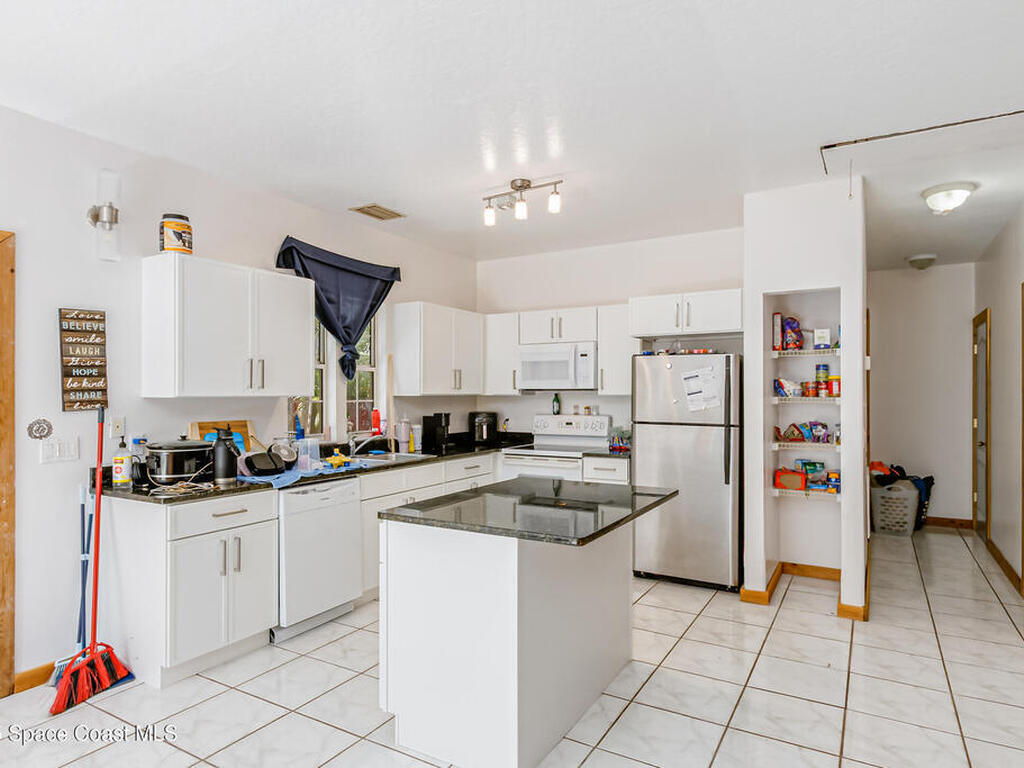 158 West Court, Melbourne, FL 32904