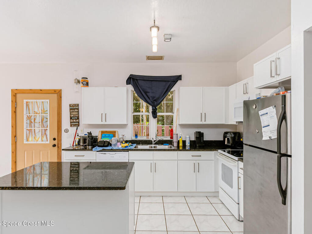 158 West Court, Melbourne, FL 32904
