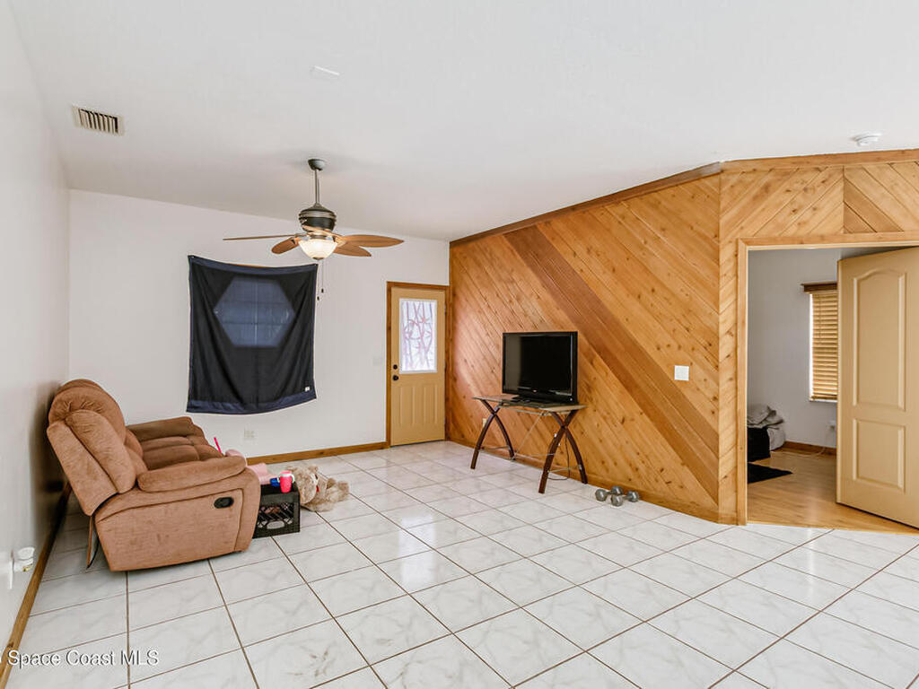 158 West Court, Melbourne, FL 32904