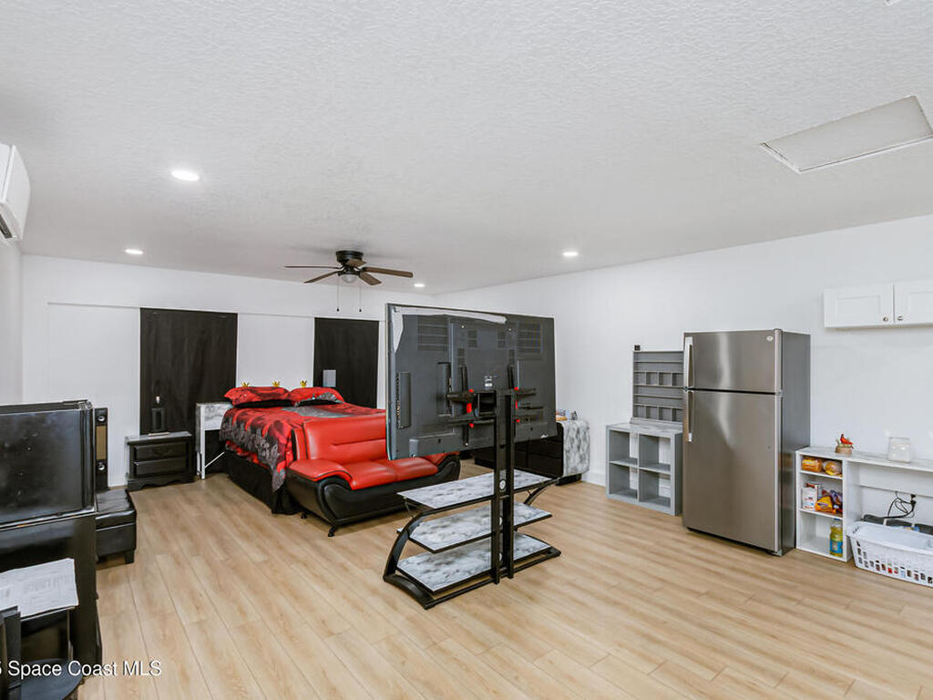 158 West Court, Melbourne, FL 32904