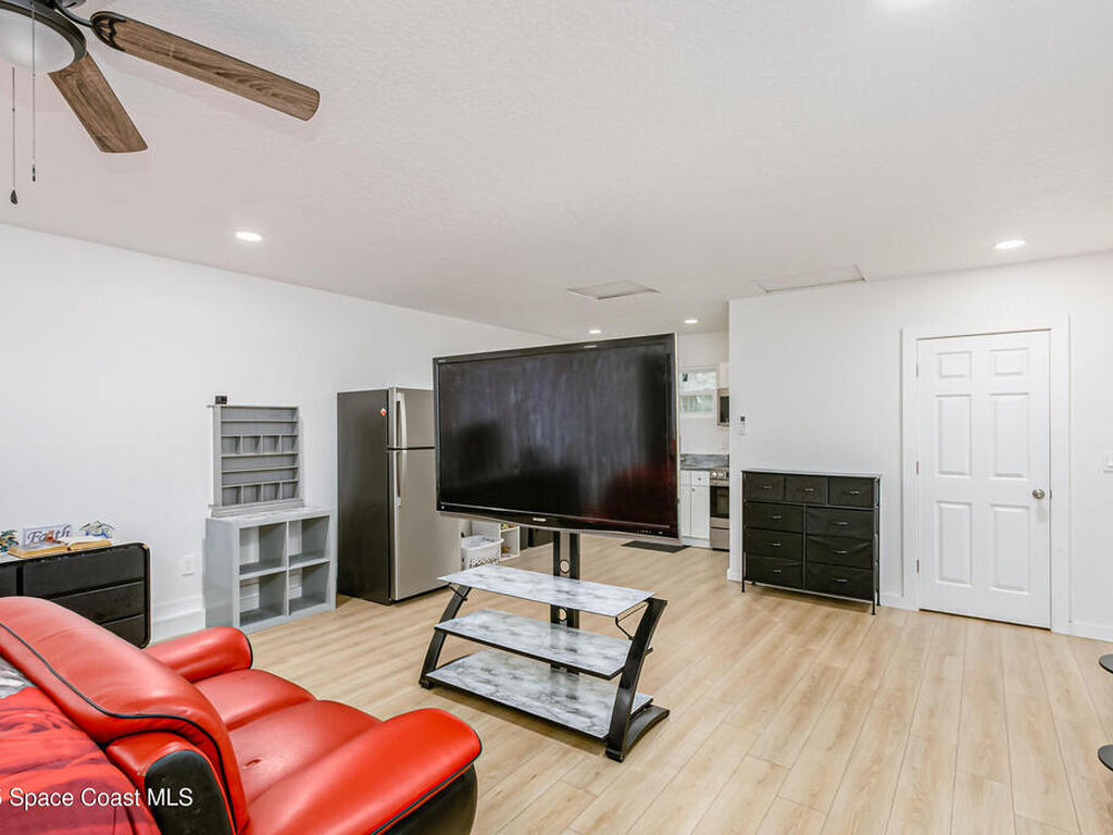 158 West Court, Melbourne, FL 32904