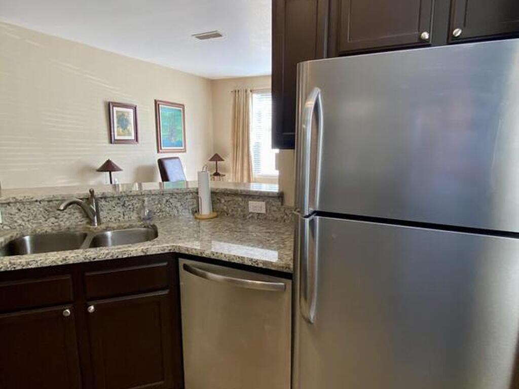 8933 Lee Vista Boulevard, Orlando, FL 32829