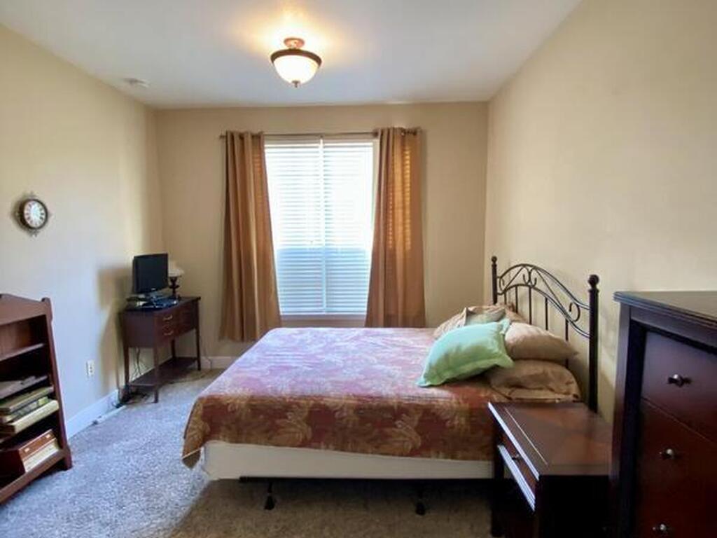 8933 Lee Vista Boulevard, Orlando, FL 32829