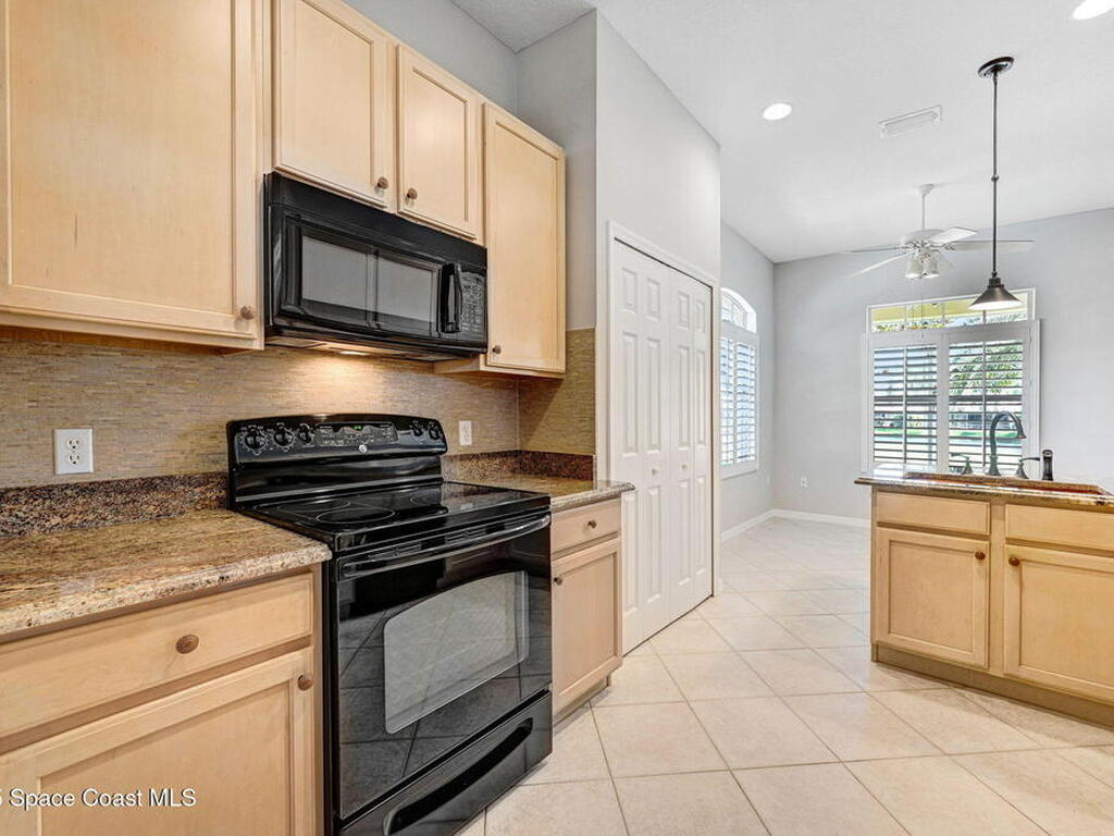 8031 Daventry Drive, Melbourne, FL 32940