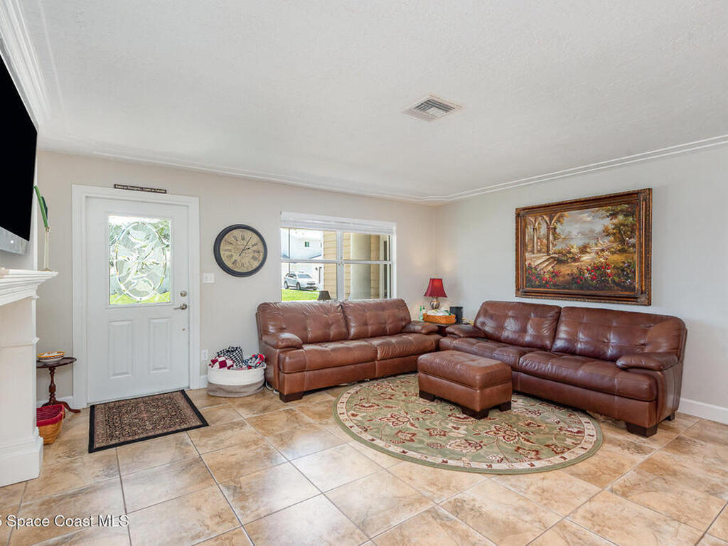 350 Brentwood Court, Merritt Island, FL 32952