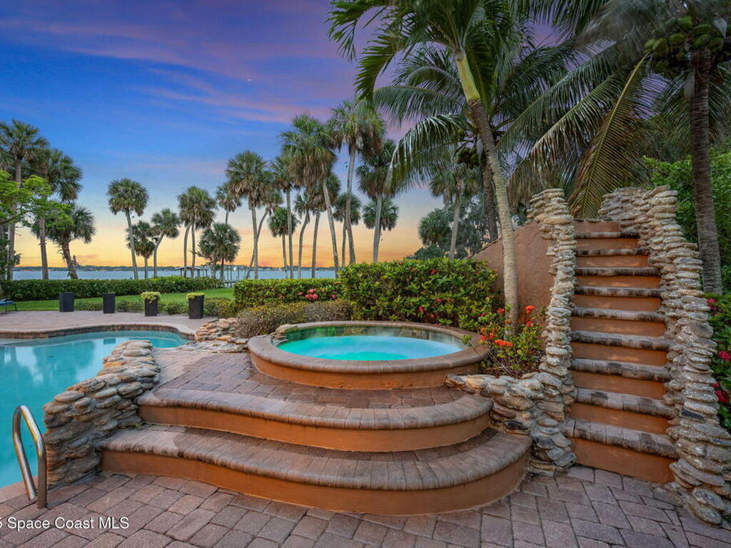 4297 Crooked Mile Road, Merritt Island, FL 32952