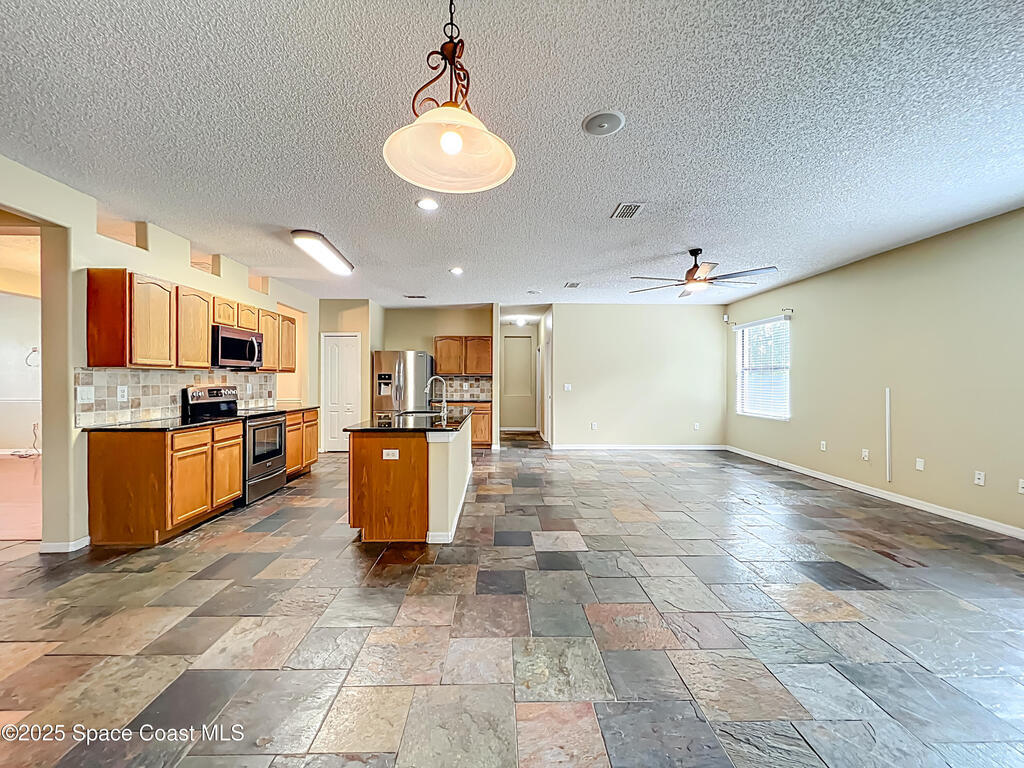 2831 Village Pine Terrace, Orlando, FL 32833