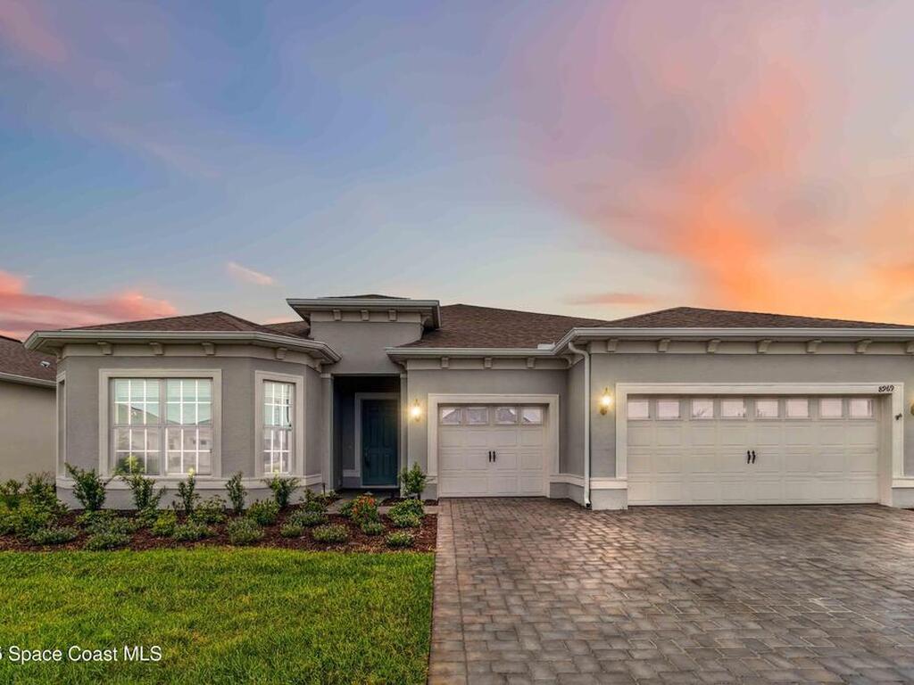 8969 Shoreline Avenue, Melbourne, FL 32940