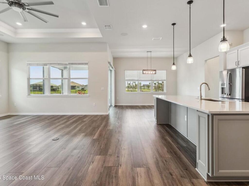 8969 Shoreline Avenue, Melbourne, FL 32940