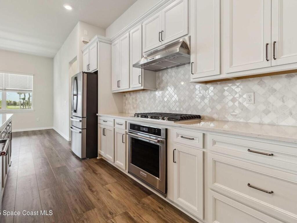 8969 Shoreline Avenue, Melbourne, FL 32940