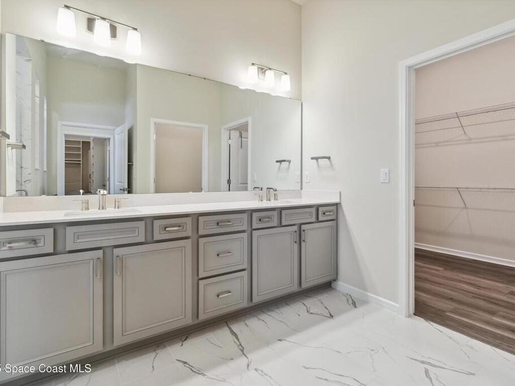 8969 Shoreline Avenue, Melbourne, FL 32940