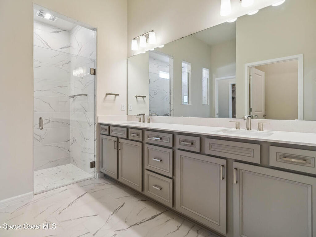 8969 Shoreline Avenue, Melbourne, FL 32940