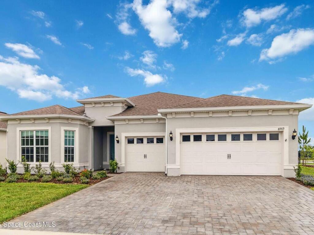8969 Shoreline Avenue, Melbourne, FL 32940