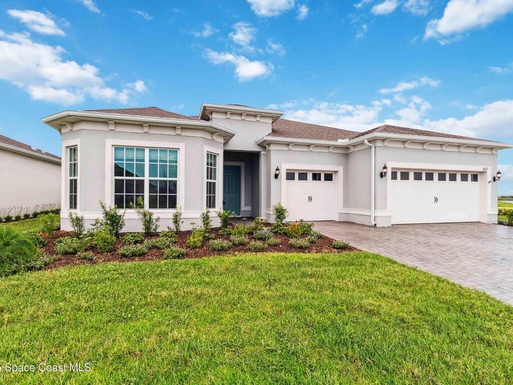 8969 Shoreline Avenue, Melbourne, FL 32940