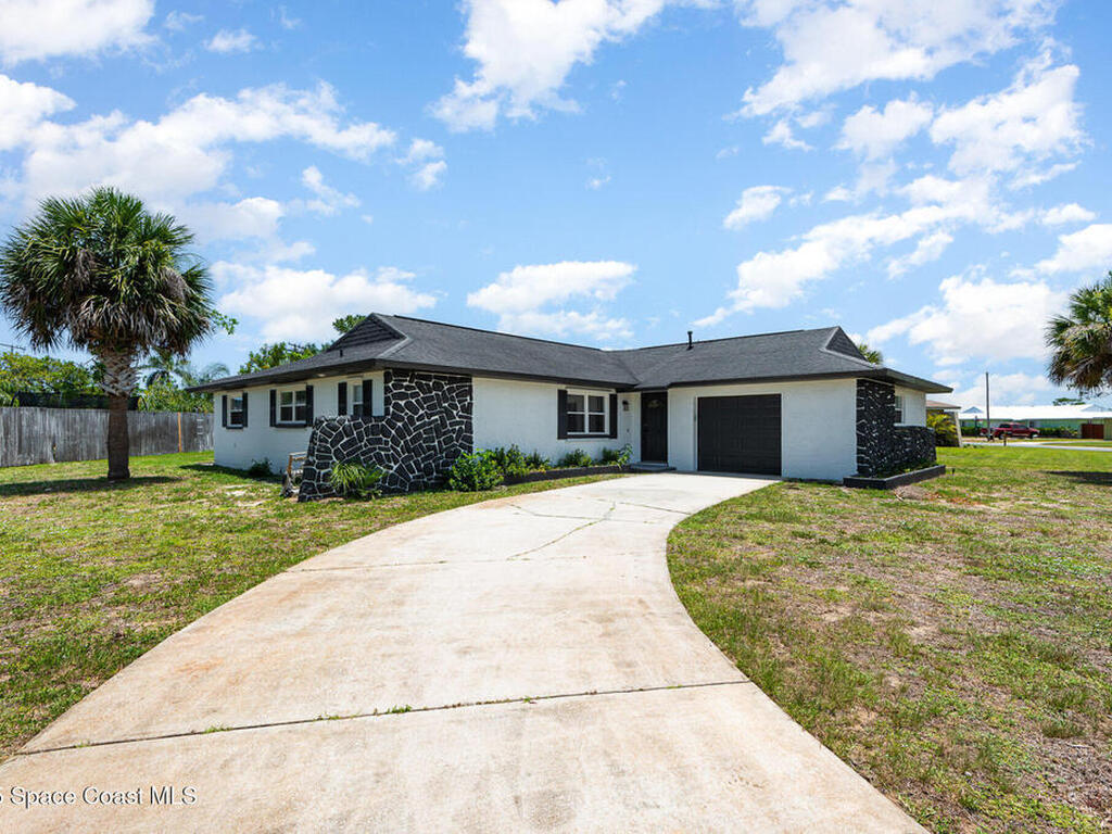 1245 Arlington Circle, Merritt Island, FL 32952