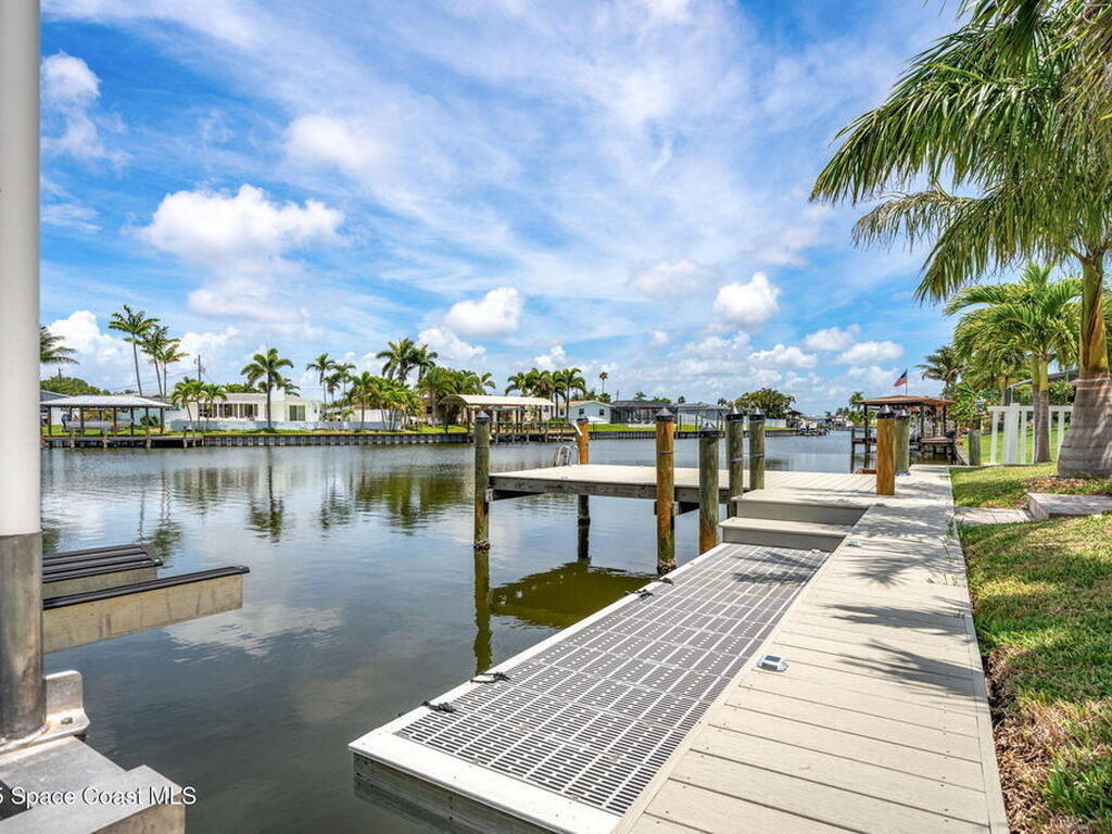1525 Sykes Creek Drive, Merritt Island, FL 32953