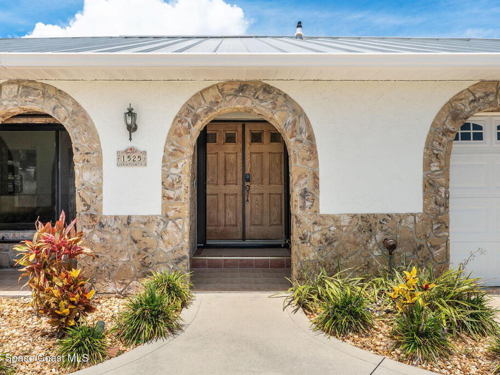 1525 Sykes Creek Drive, Merritt Island, FL 32953