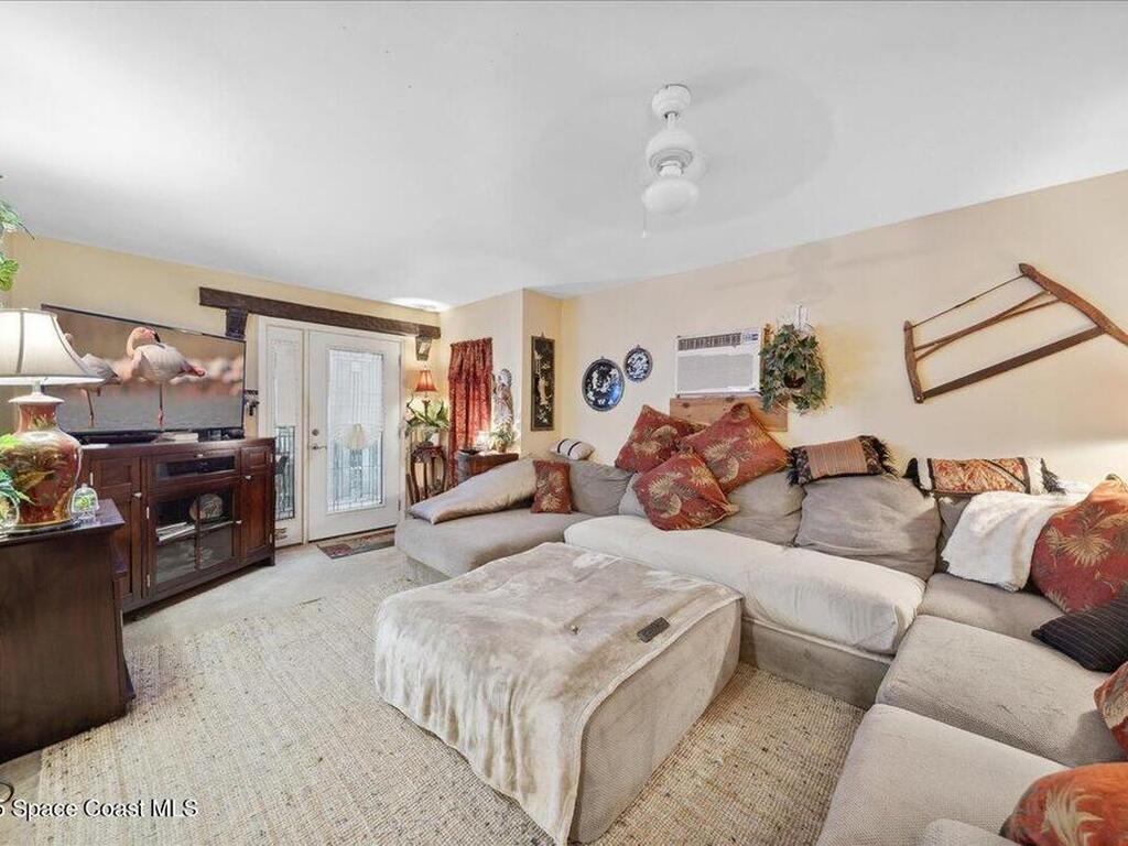 6570 114th Lane, Sebastian, FL 32958