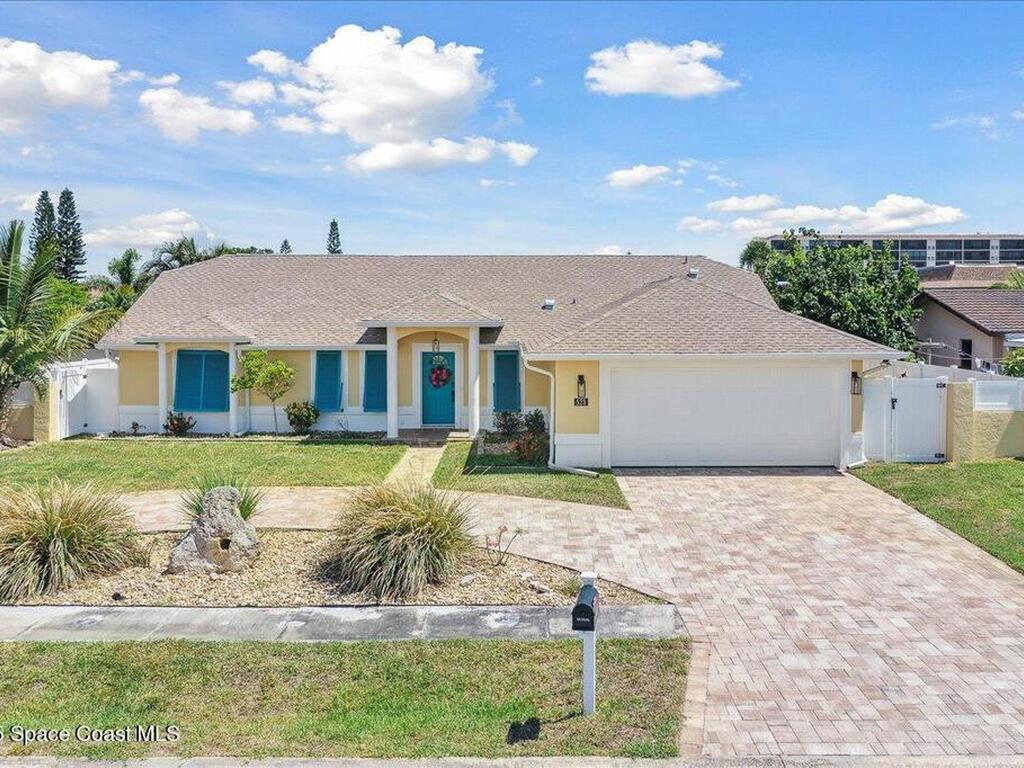 528 Alhambra Street, Indian Harbour Beach, FL 32937