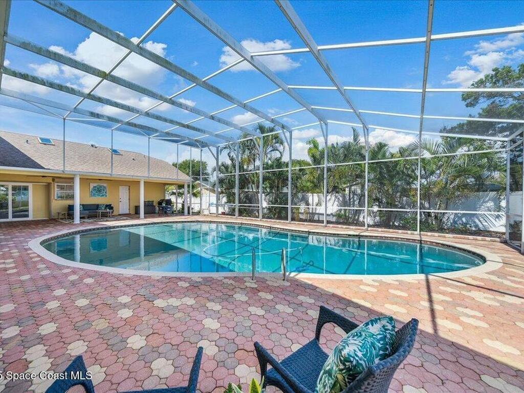 528 Alhambra Street, Indian Harbour Beach, FL 32937