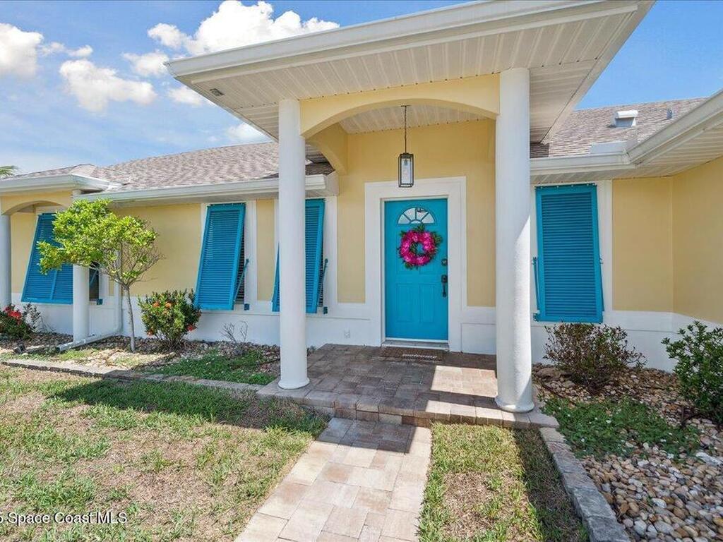 528 Alhambra Street, Indian Harbour Beach, FL 32937