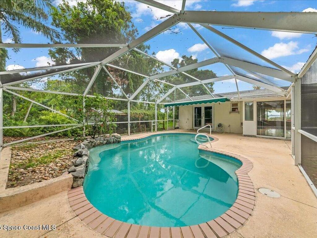 10100 S Tropical Trail, Merritt Island, FL 32952