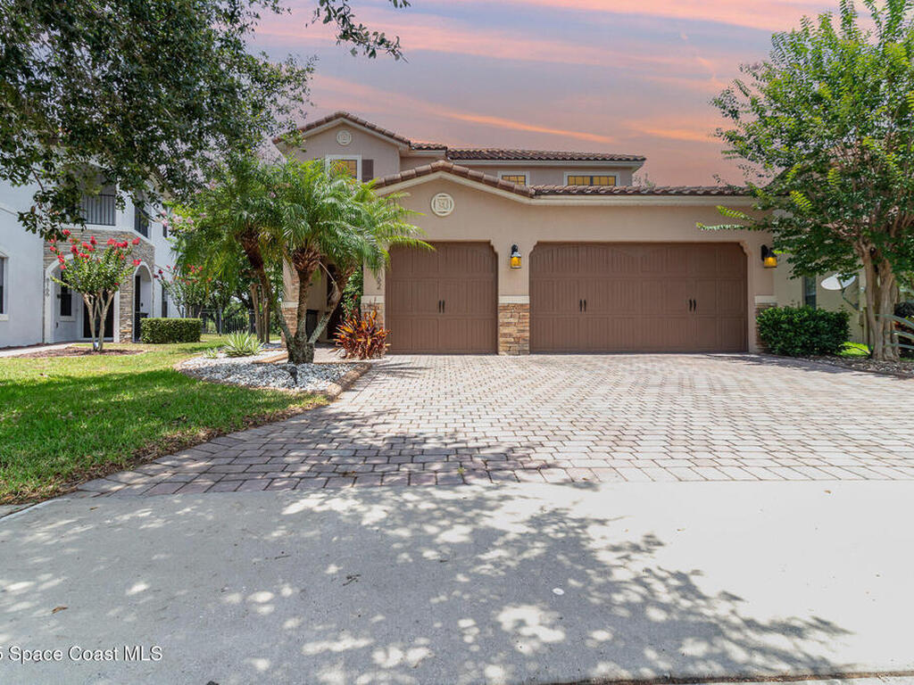 8162 Prestbury Drive, Orlando, FL 32832