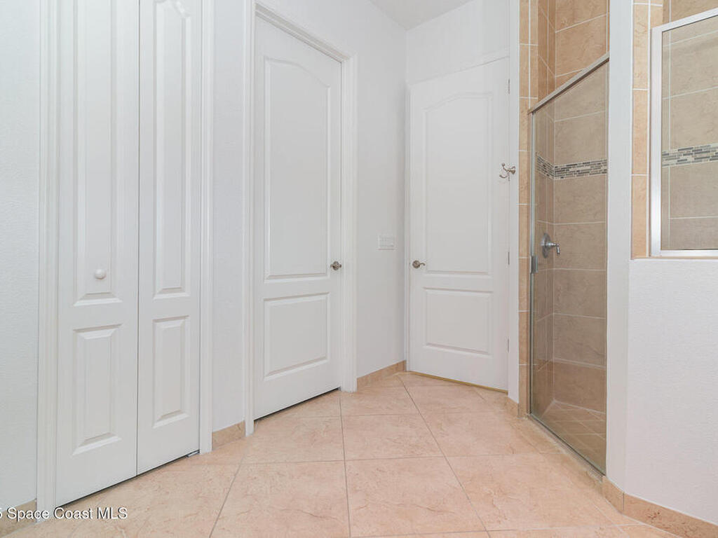 8162 Prestbury Drive, Orlando, FL 32832