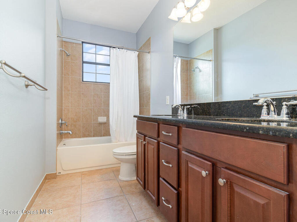 8162 Prestbury Drive, Orlando, FL 32832