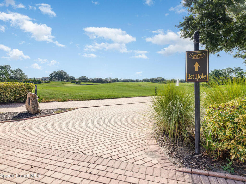 8162 Prestbury Drive, Orlando, FL 32832