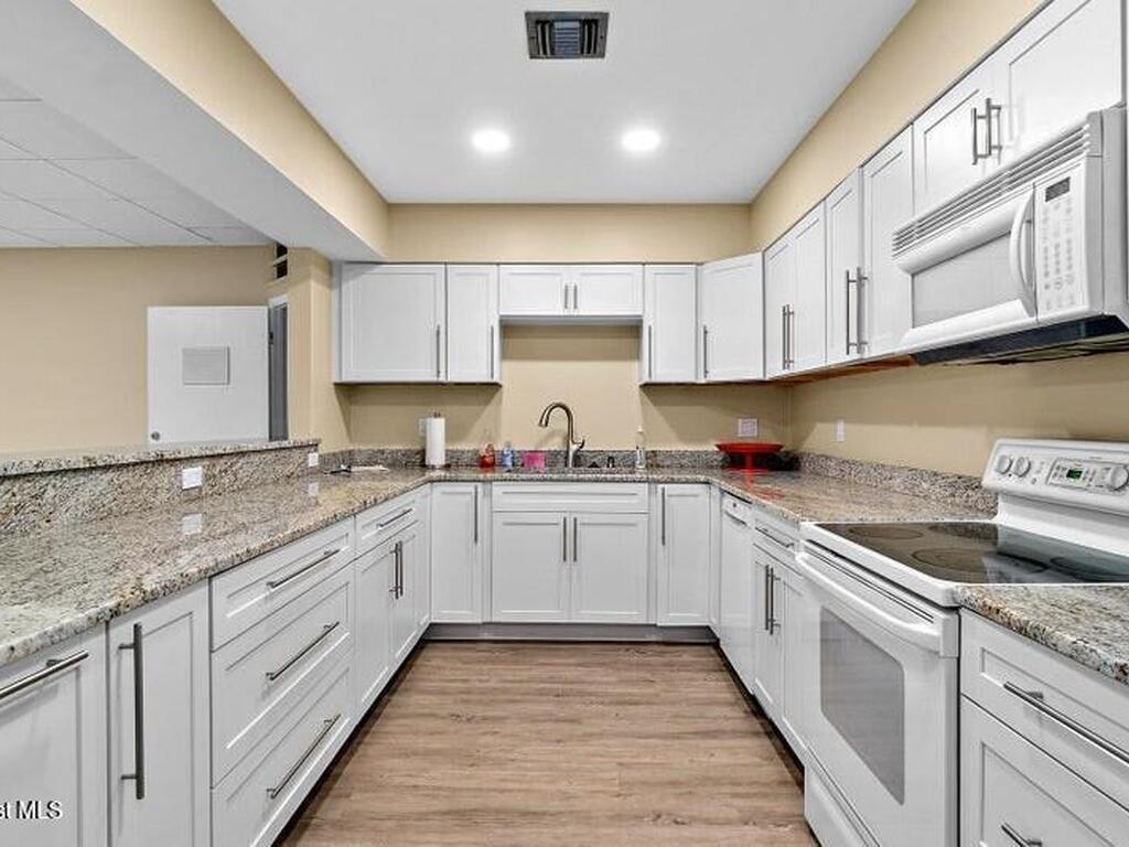 1890 N Atlantic Avenue, Cocoa Beach, FL 32931