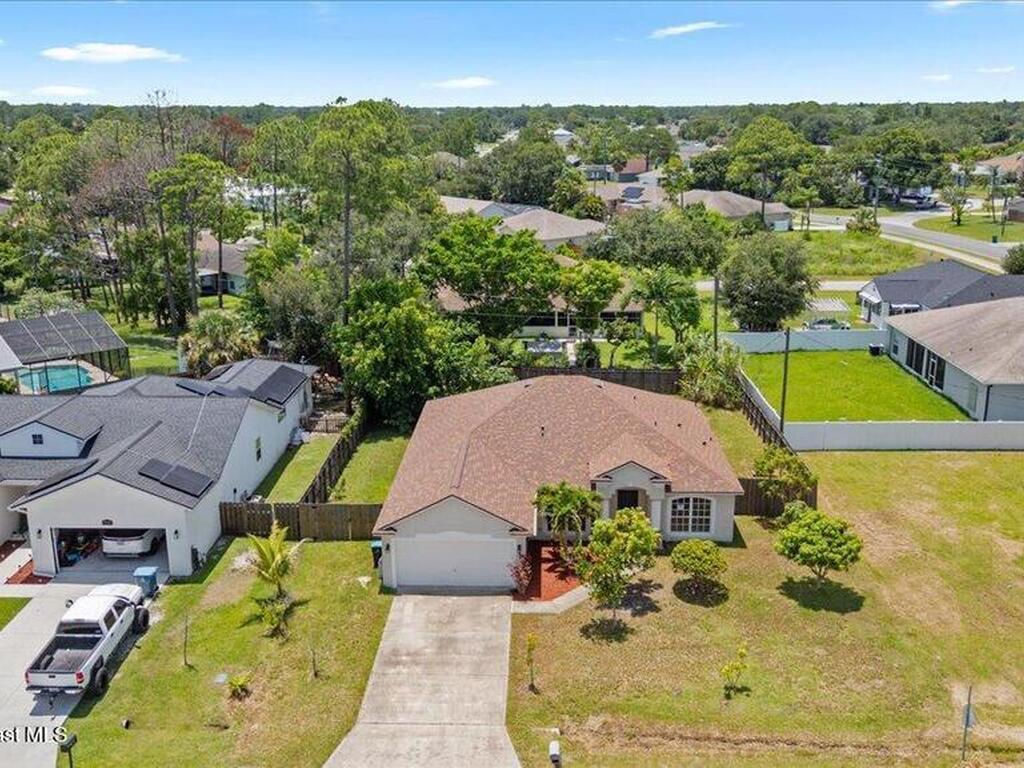 781 Dinner Street, Palm Bay, FL 32907