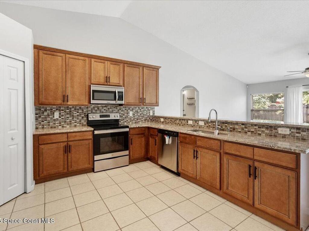 781 Dinner Street, Palm Bay, FL 32907