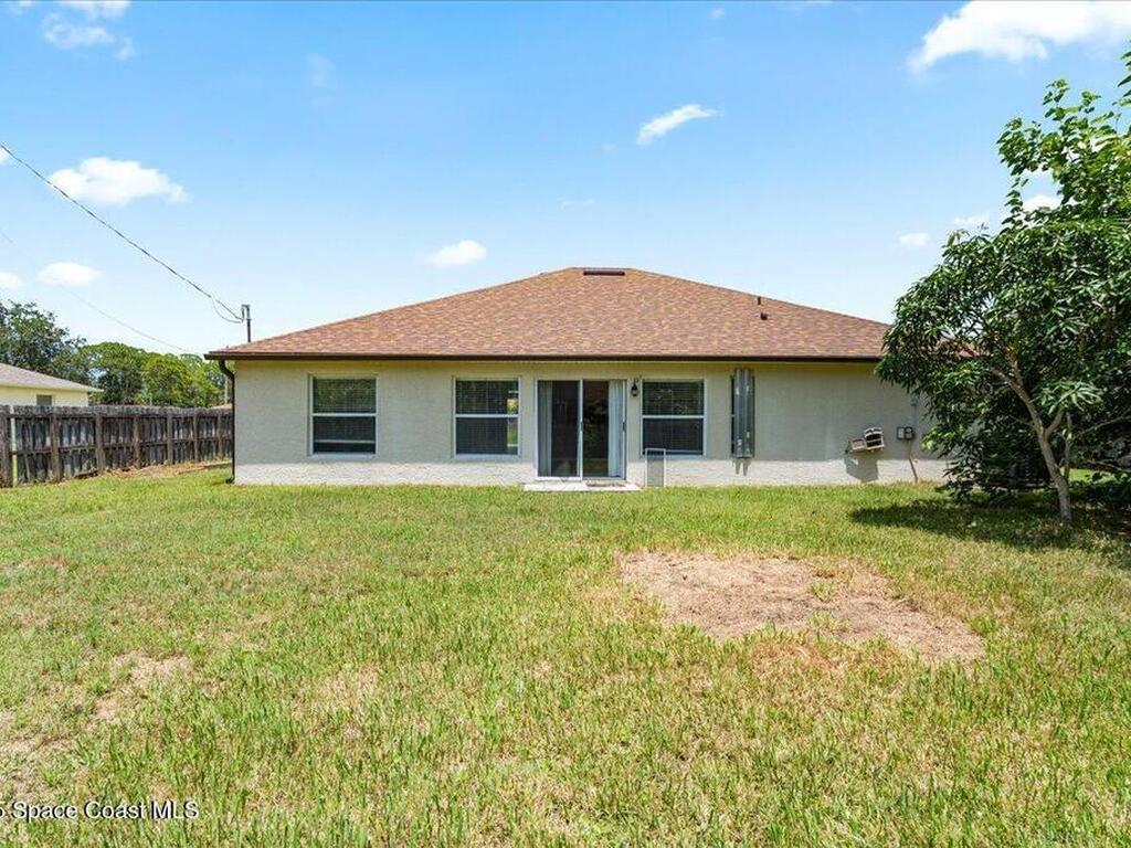 781 Dinner Street, Palm Bay, FL 32907