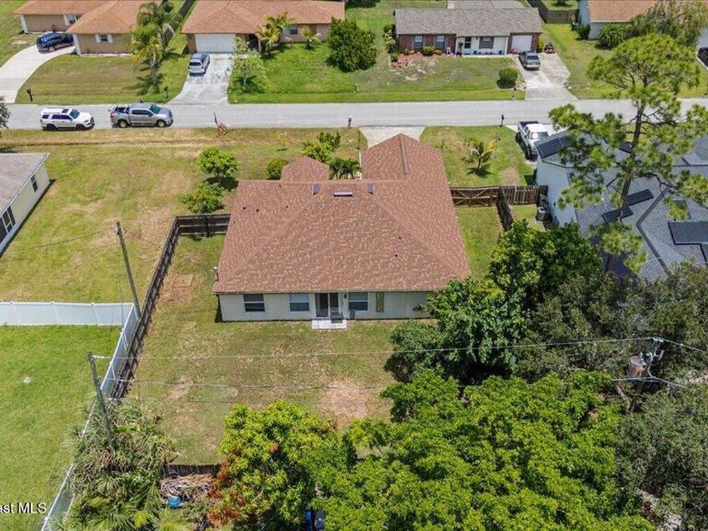 781 Dinner Street, Palm Bay, FL 32907