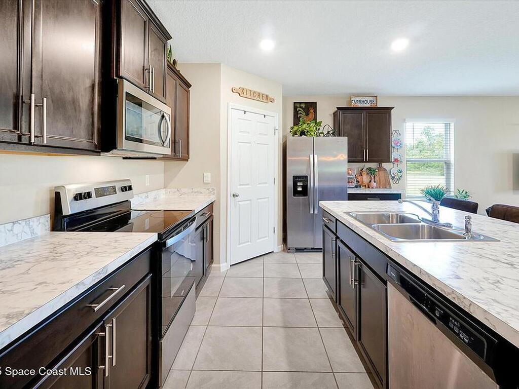 3573 Sandhill Crane Circle, Mims, FL 32754