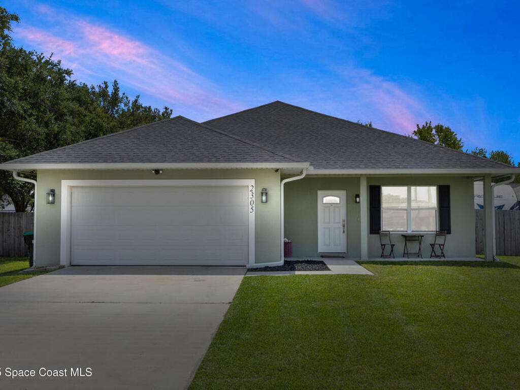 2305 Ascot Avenue, Orlando, FL 32833