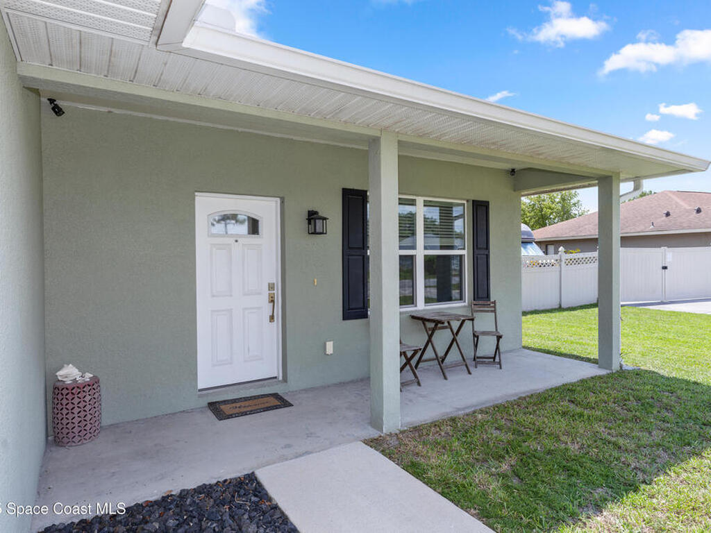 2305 Ascot Avenue, Orlando, FL 32833