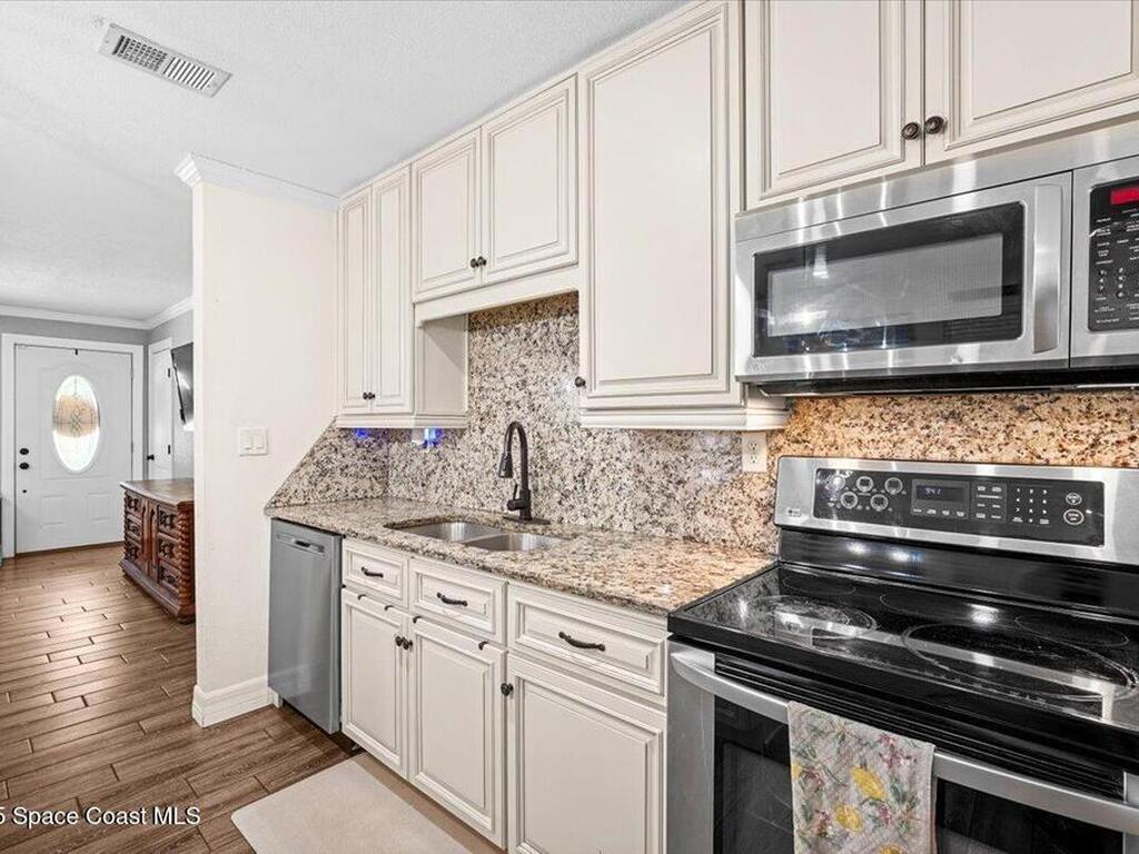13 Lee Street, Cocoa, FL 32926