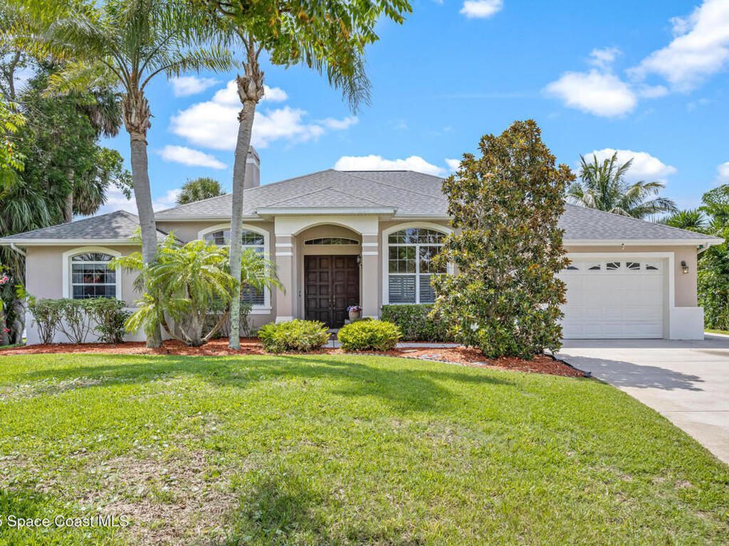 2090 Schooner Road, Merritt Island, FL 32952