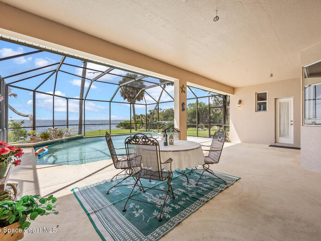 2090 Schooner Road, Merritt Island, FL 32952
