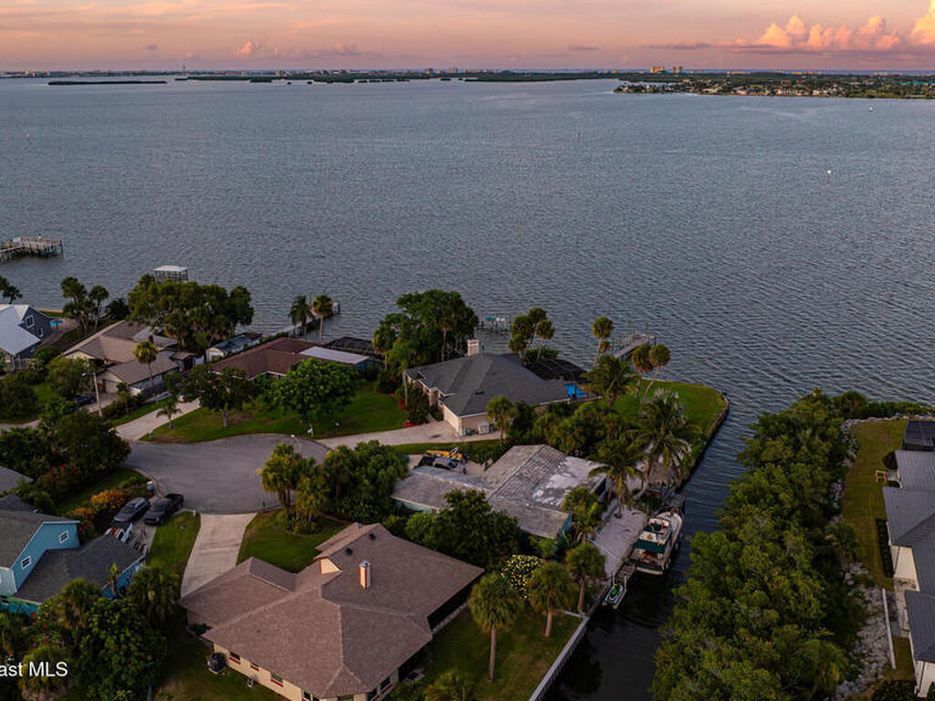 2090 Schooner Road, Merritt Island, FL 32952