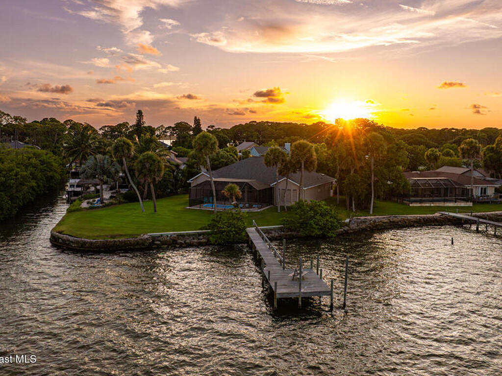 2090 Schooner Road, Merritt Island, FL 32952